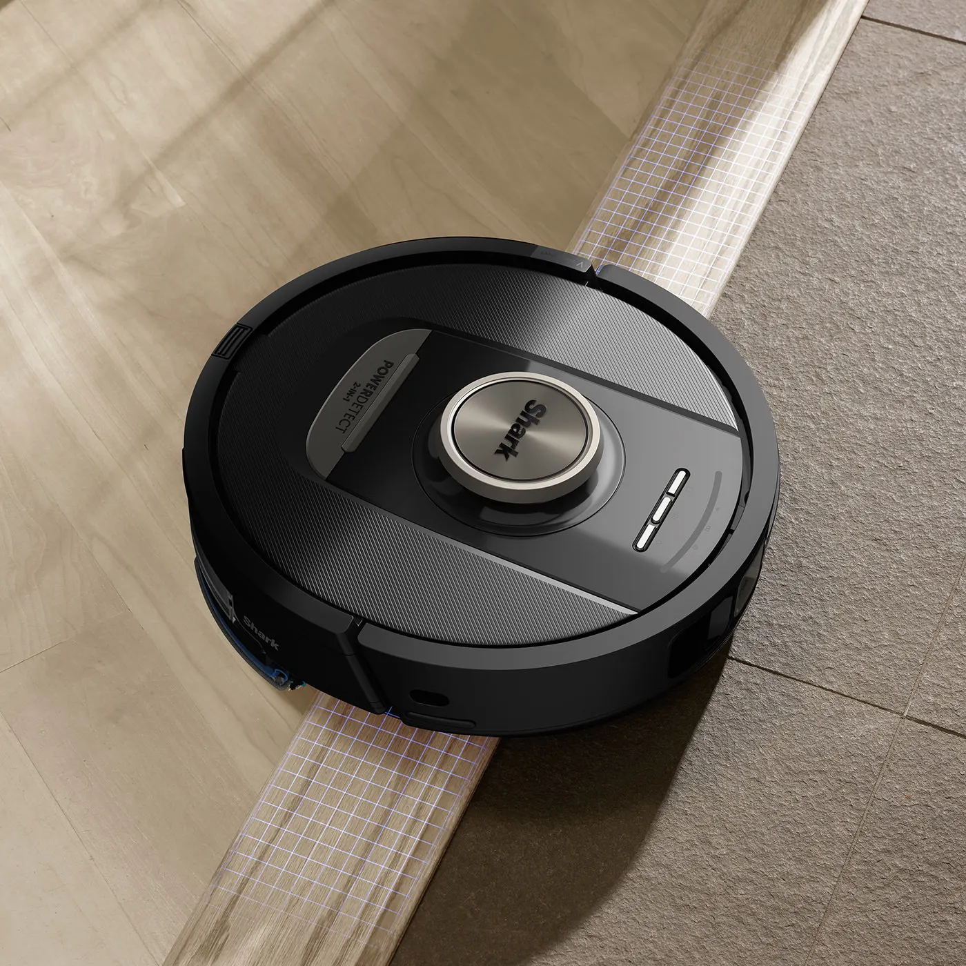 Shark-RV2800ZEEUUK-InUse-Threshold-Overhead